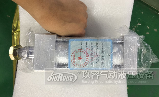 小型倍力氣缸產(chǎn)品圖 小型倍力氣缸產(chǎn)品圖